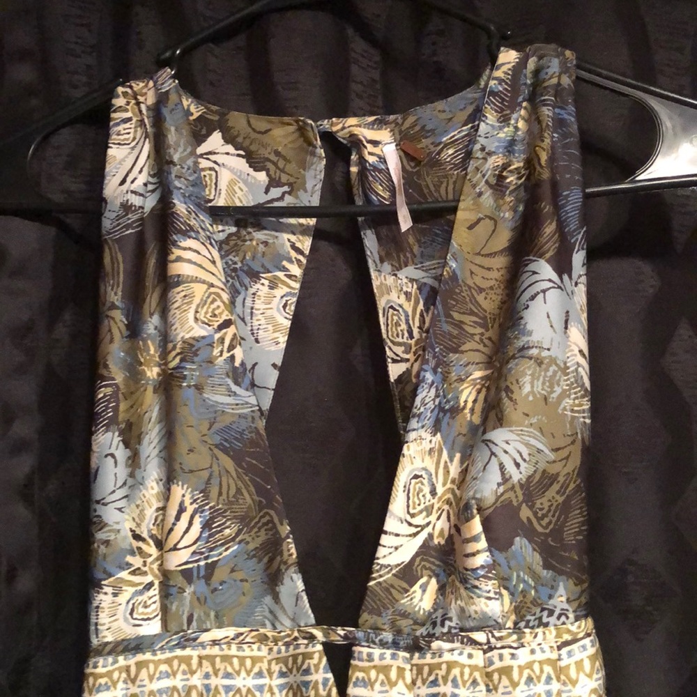 Free People tank blouse. Super cute! Size S.